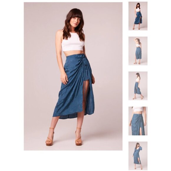 Band of Gypsies Dresses & Skirts - NWT Band of Gypsy Collective Celene Deep Teal Layered Midi Skirt.